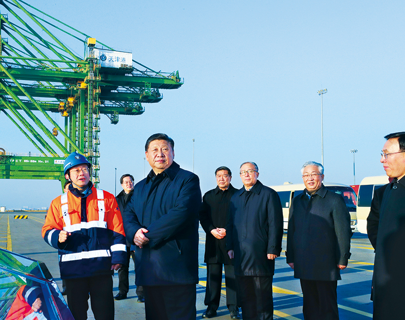 2019年1月16日至18日，中共中央總書記、國家主席、中央軍委主席習(xí)近平在京津冀考察，主持召開京津冀協(xié)同發(fā)展座談會并發(fā)表重要講話。這是1月17日下午，習(xí)近平在天津港碼頭考察。